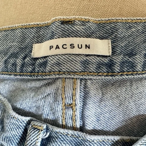 Great Condition PacSun Ultra High Rise Slim Distressed Jean Size 26 - Picture 3 of 4